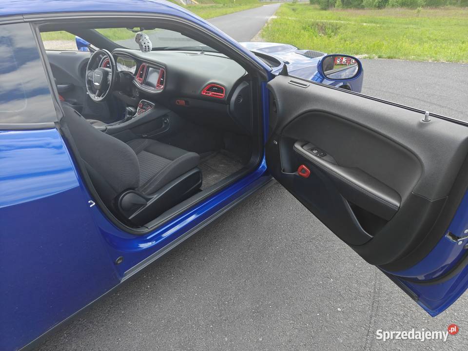 Dodge Challenger RT 2018 57 HEMI Rok produkcji 2018