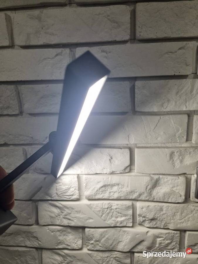 Kinkiet LED lampa ścienna czarna LEDLUX światło pomorskie Solnica