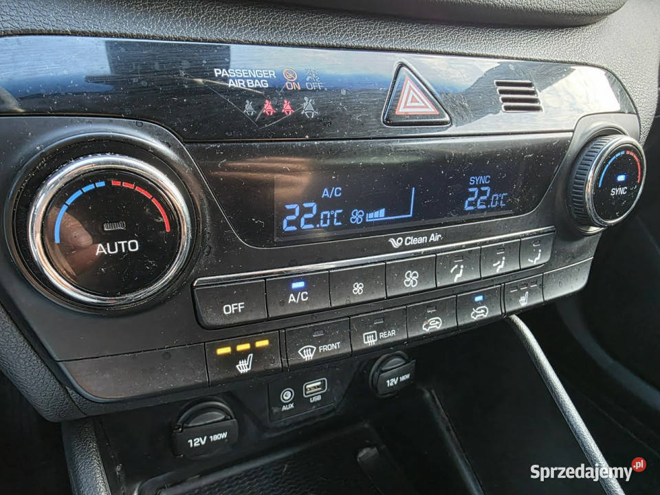 Hyundai Tucson manualbezwypadkowykamera relingi dachowe Żabno