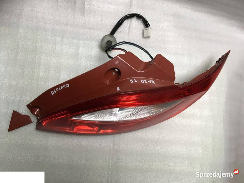 MAZDA 2 DE 2013 LAMPA TYLNA PRAWA D65151160 Kozubszczyzna