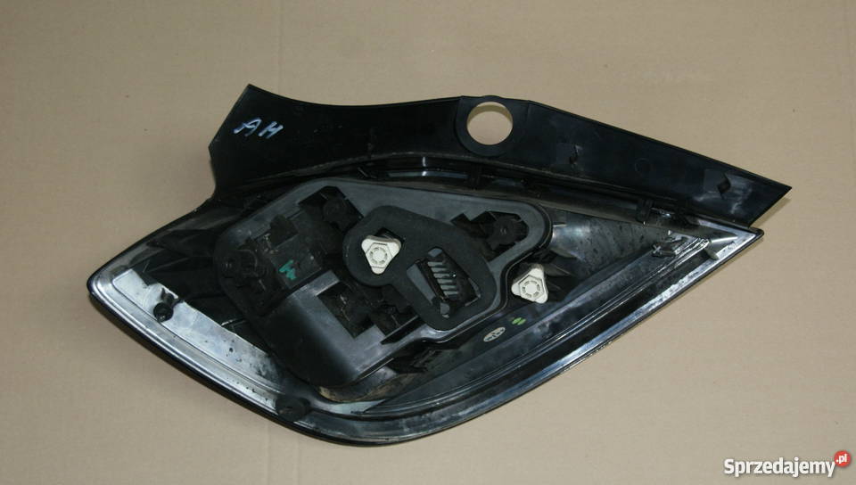 Lampa tył lewaprawa Opel Astra H 0307 HB 5D lampy tylne Bielsko-Biała