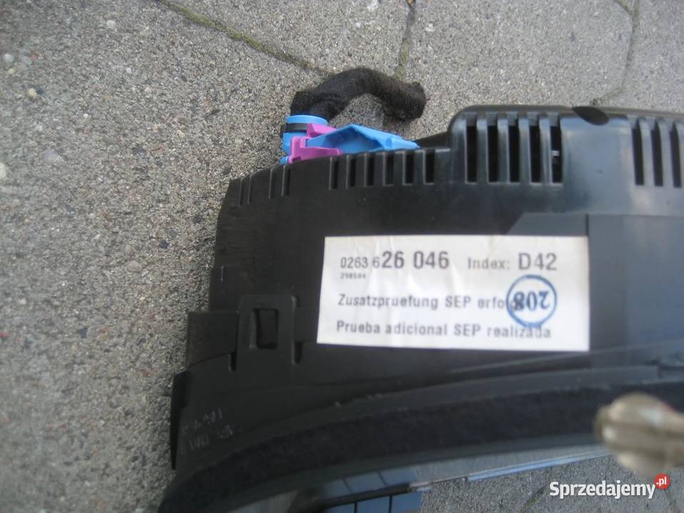 audi a4 b6 0205r 20 benzyna licznik zegar Rakoniewice