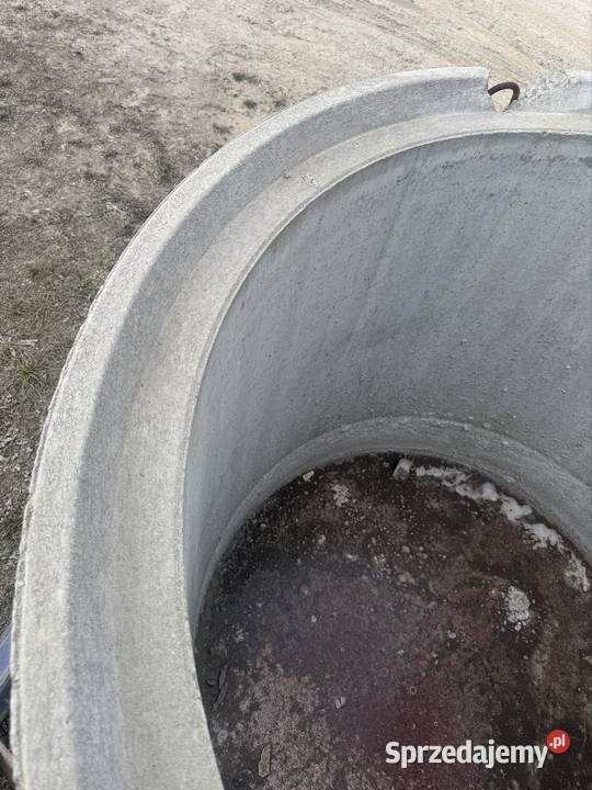 Kręgi betonowe 1500 1 sztuka zpokrywą Wierzbica