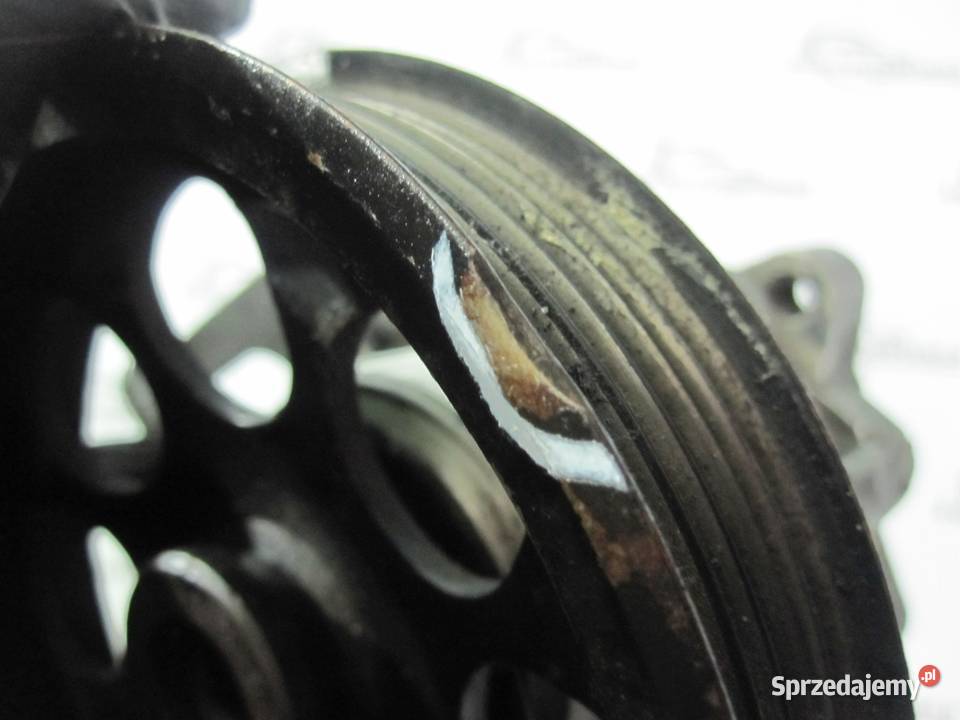 SAAB 95 23 TURBO B235E 170 00r pompa wspomagania Rok produkcji 2000 Kielce