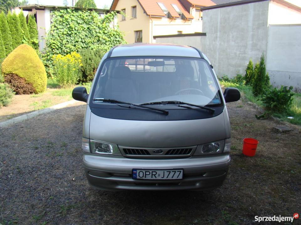 Kia Pregio 27 D 2 5 pasażeróww pierwszy
