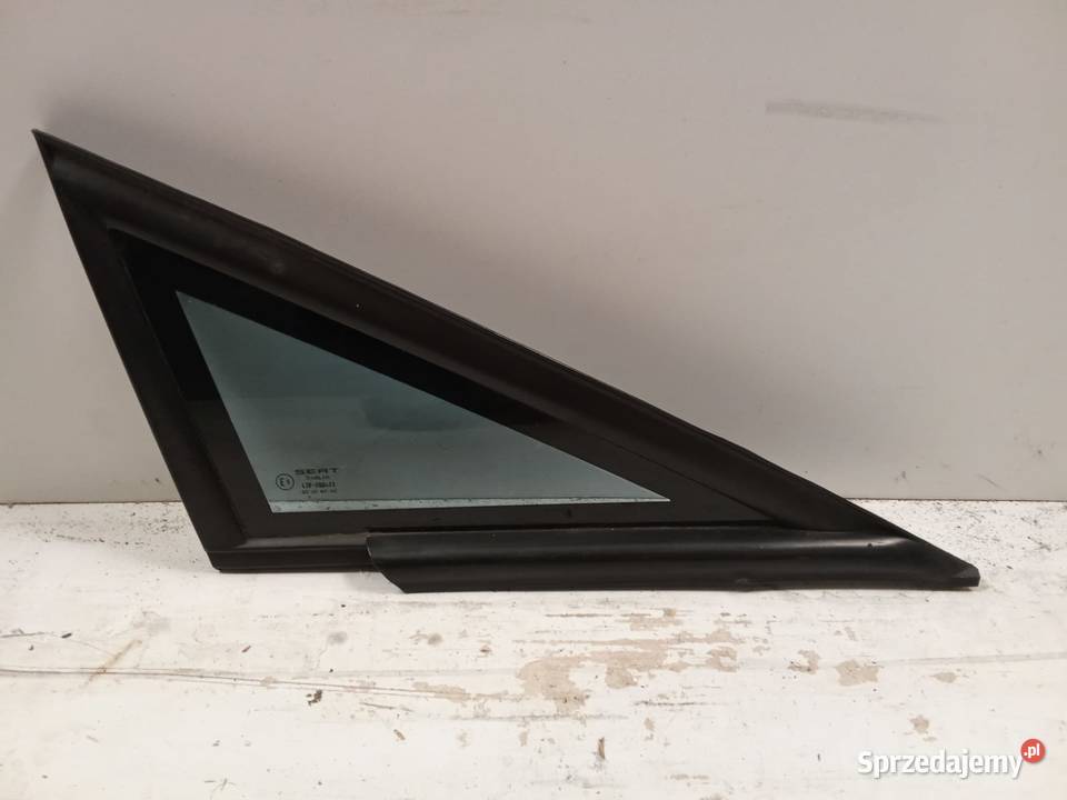 Szyba Trójkątna Prawa Przednia Seat Leon 05 osobowe sprzedam