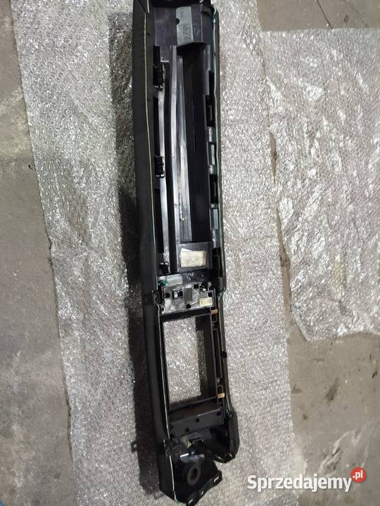 Element deski rozdzielczej land Rover evoque Deski rozdzielcze, konsole świętokrzyskie Jędrzejów