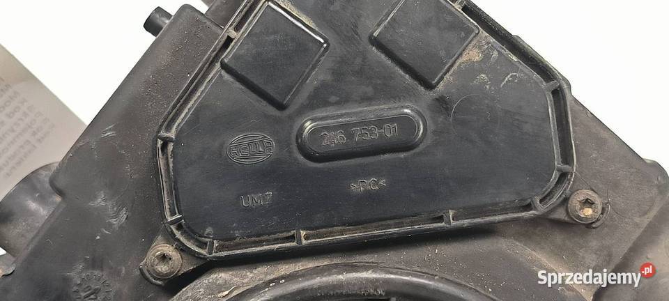 LAMPA PRAWA PRZÓD VOLKSWAGEN CRAFTER 24761600R