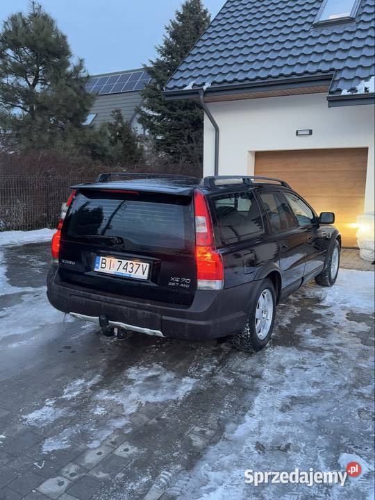 Volvo XC70 25T 4x4 Automat bogate wyposażenie 210KM Krępiec