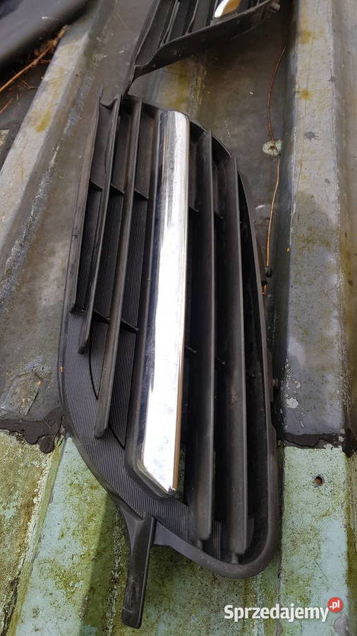 Nissan Almera tino 2003r grill atrapa przod osobowe sprzedam
