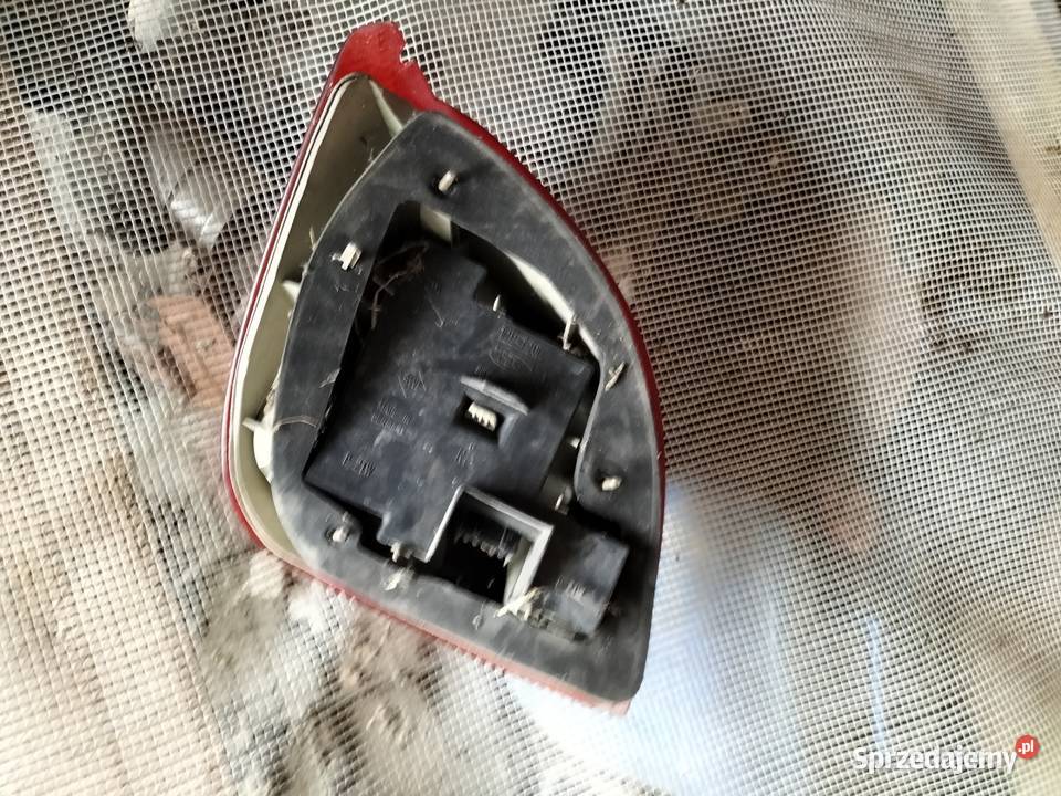 Ford Fiesta MK5 LAMPA TYL TYLNA PRAWA osobowe