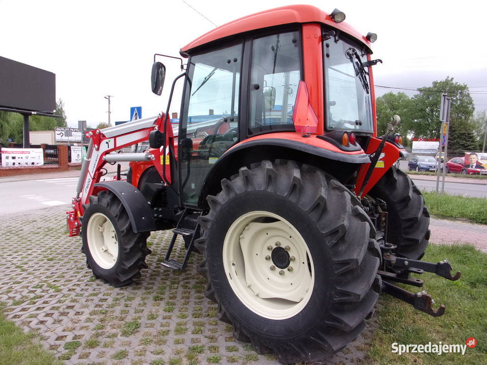 Ciągnik KIOTI 904 z ładowacze TUR w RadMasz łódzkie