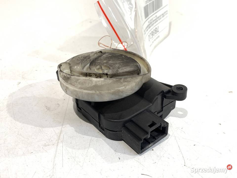 SILNIK NAGRZEWNICY AUDI 8E1820511C A4 B7 0408 Silniki