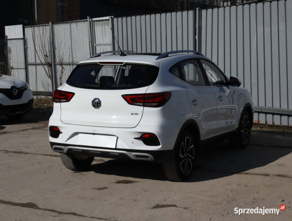 MG ZS SUV 10 Turbo pełny VAT ZS