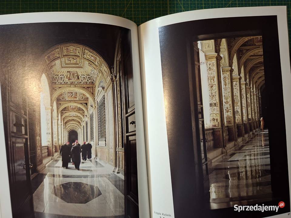 Watykański Pałac apostolski Adam Rok wydania 1993 Poradniki, albumy i reportaże Kraków