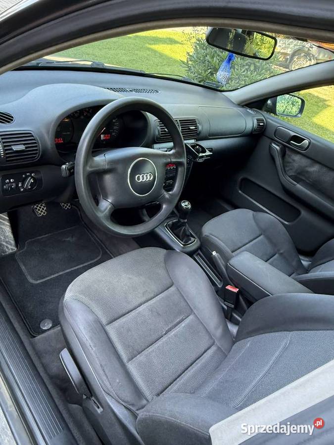 Audi A3 8L 19 TDI 2001r szary A3 Orzechówka