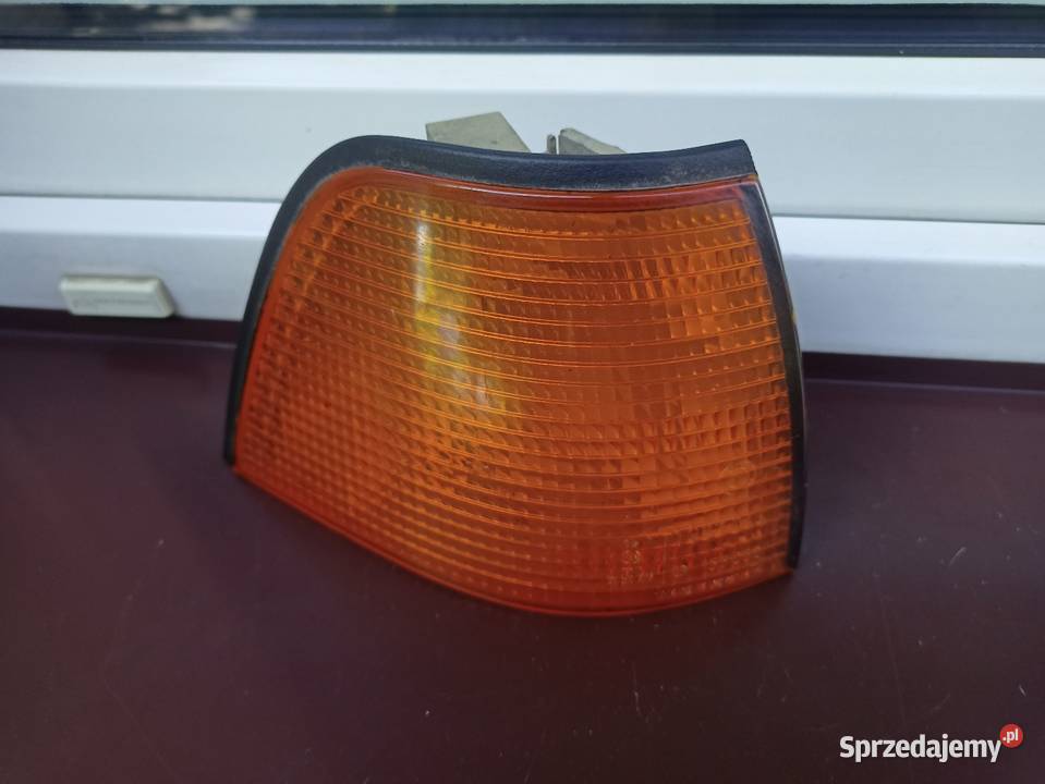 BMW E36 kierunkowskaz kierunek migacz prawy Sieradz sprzedam