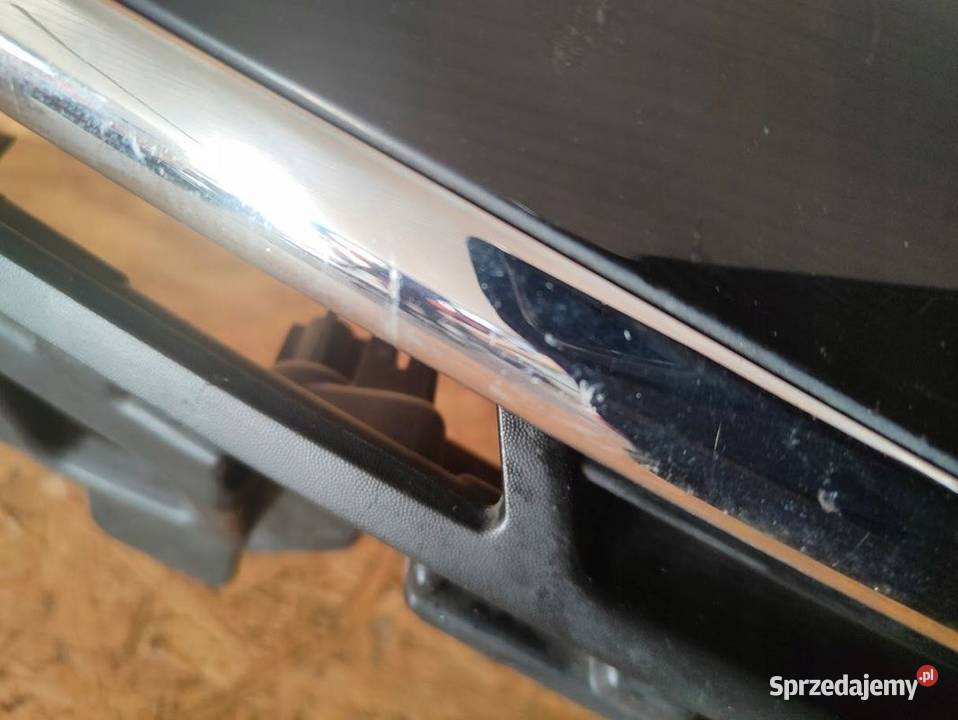 Grill Atrapa Renault Clio IV 622563184R osobowe Pleszew