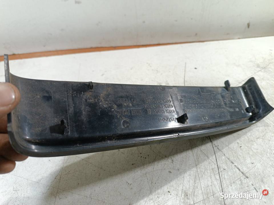 ZAŚLEPKA LAMPY LEWY TYŁ VW CADDY 2K 2K0945311C