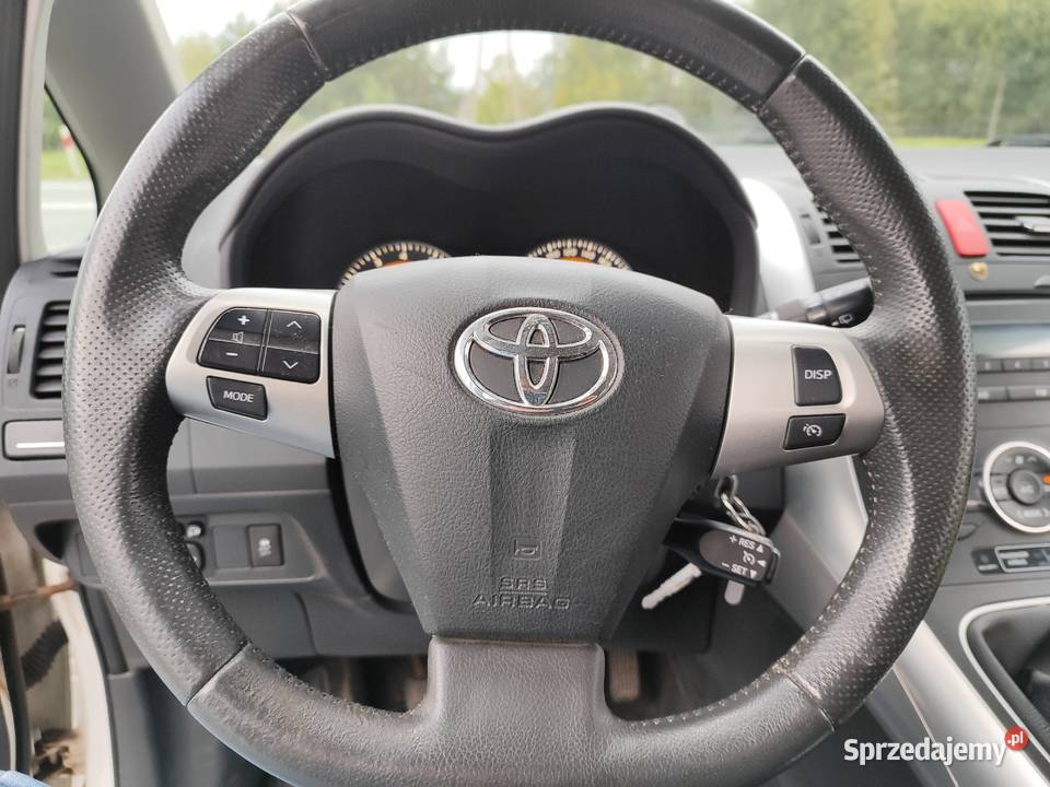 Toyota Auris 2011r Lift 16 Benz z Niemiec Auris Królewiec