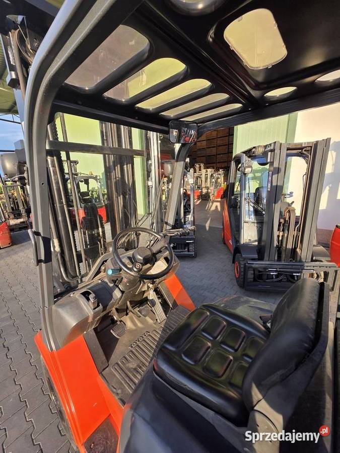 Wózek widłowy TOYOTA 7FDF25 Huta Błędowska