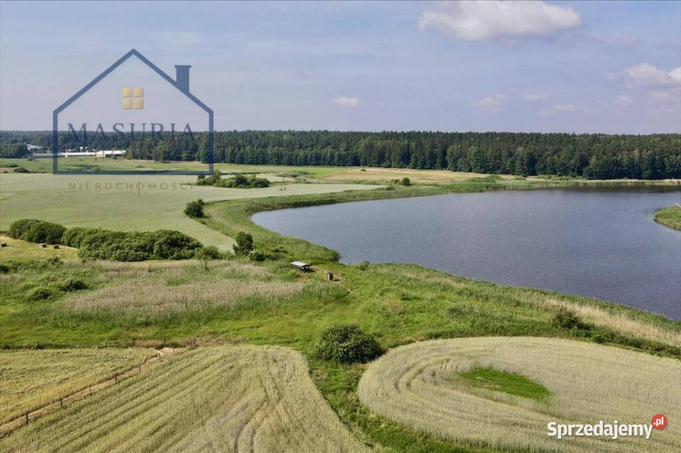 Wyjątkowa działka z linią brzegową jeziora