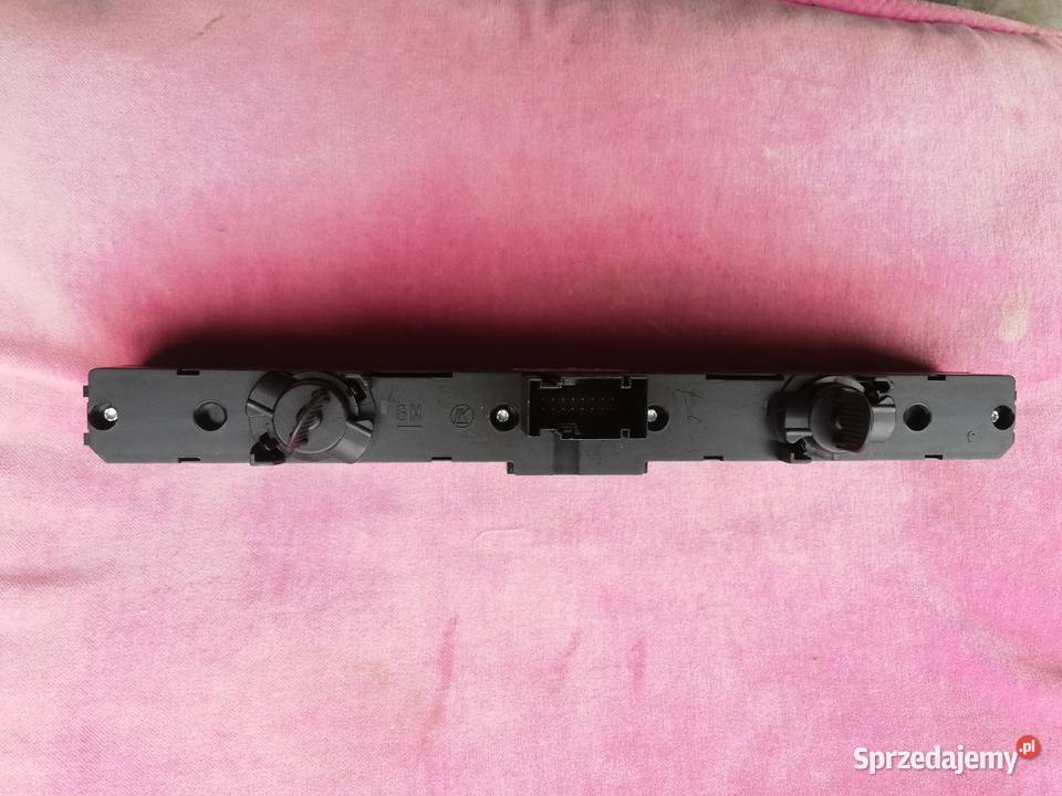 Przyciski Astra h Zafira B światła awaryjne Szydłowiec