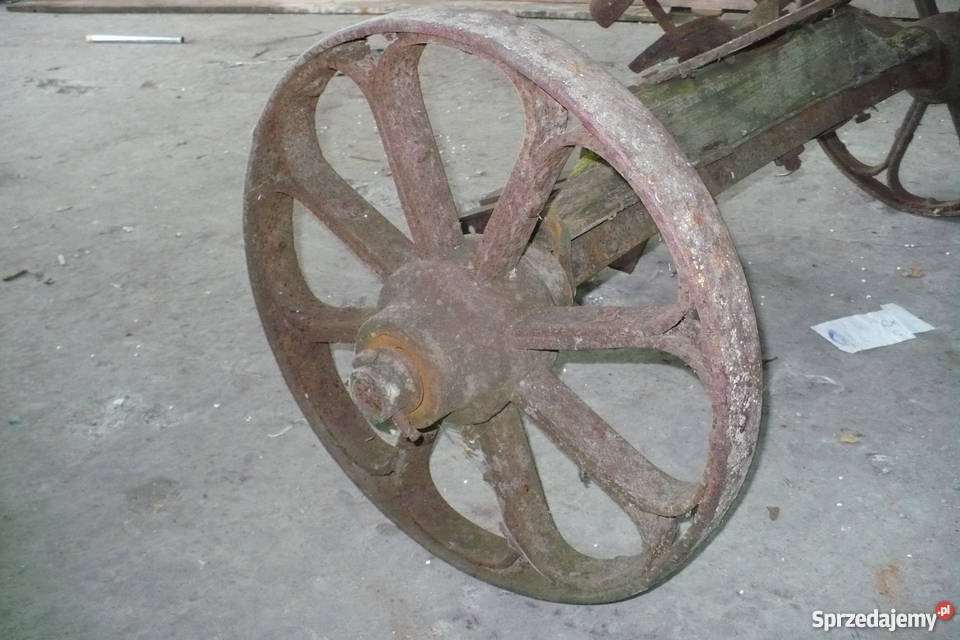 Laweta armatnia zabytek Kolo kute wojskowy armia Toruń