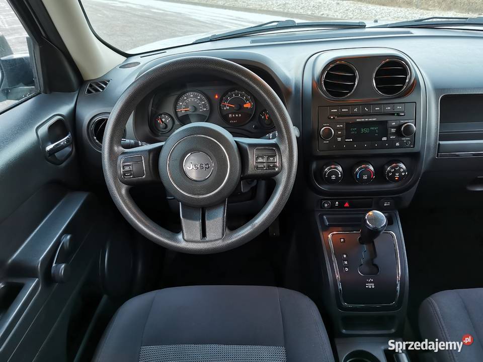 JEEP PATRIOT 20 benzyna mały przebieg zadbany 66750km Patriot Białystok sprzedam