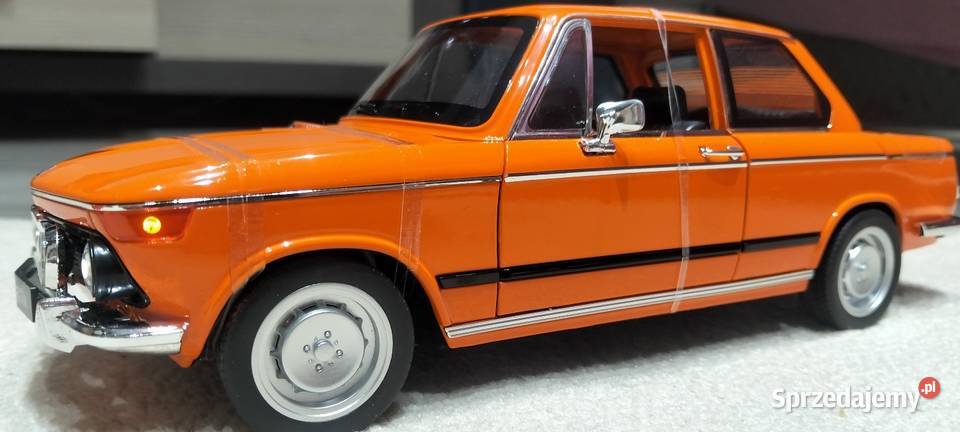 BMW 2002 Tii w skali 118 łódzkie