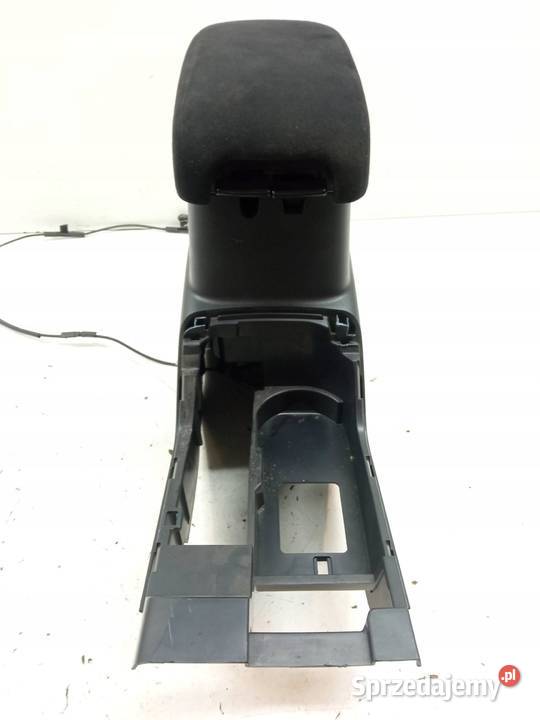 TUNEL ŚRODKOWY PODŁOKIETNIK SCHOWEK USB Rok produkcji 2011 świętokrzyskie