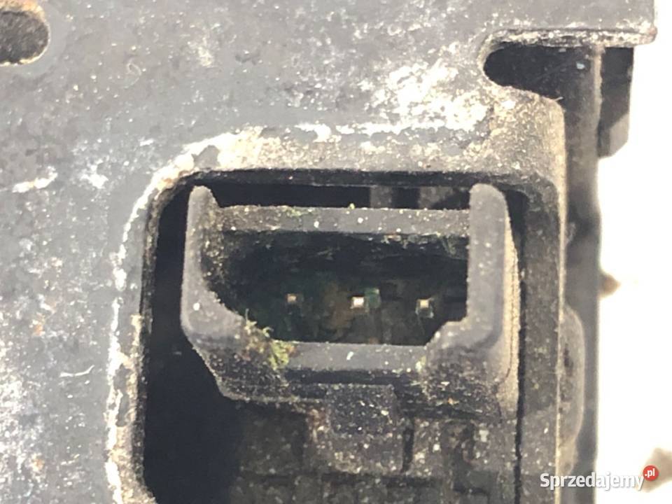 ZAMEK KLAPY TYŁ VW PASSAT B5 FL Kombi 0005