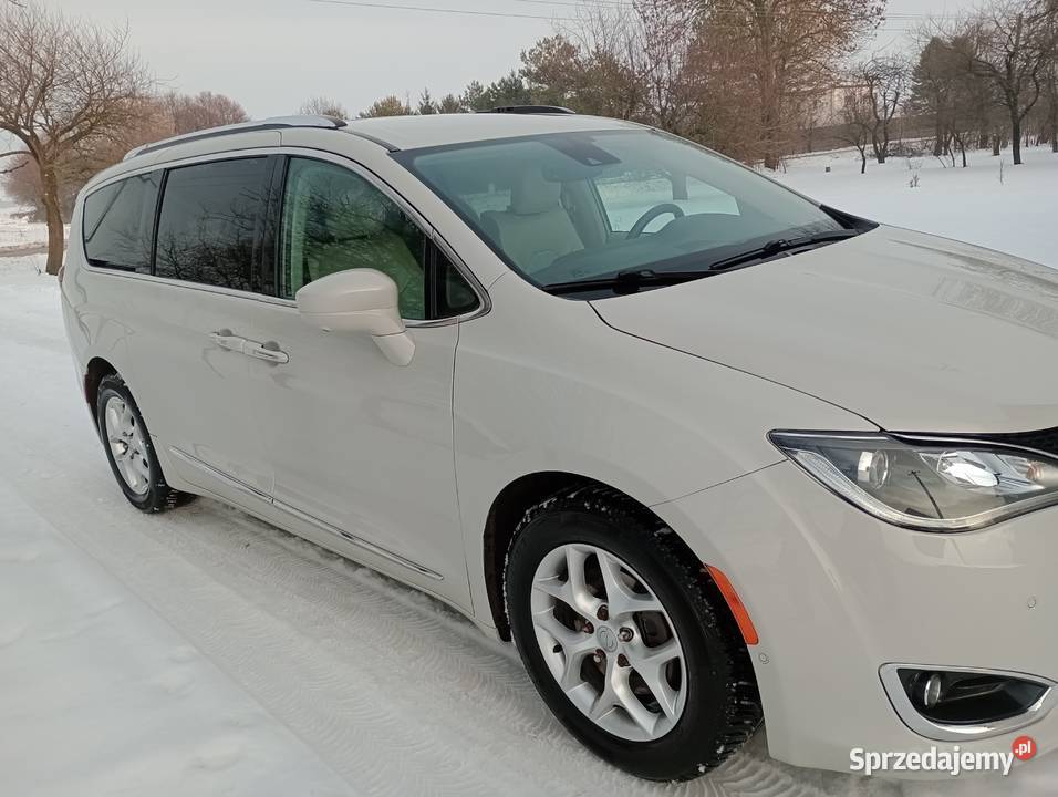 Chrysler Pacifica Turobin