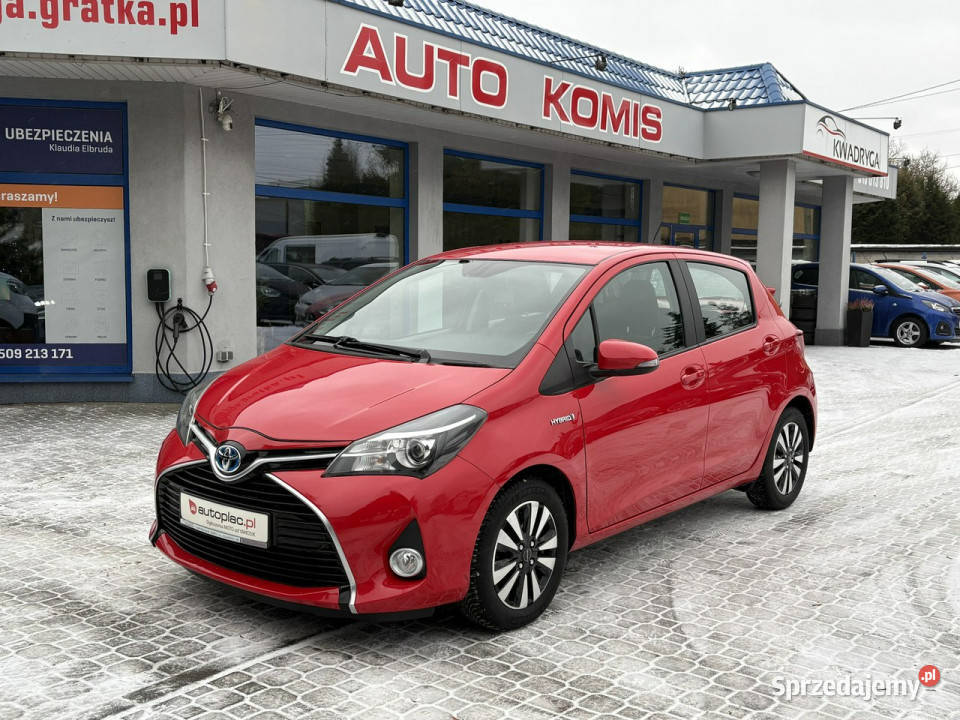 Toyota Yaris 15 Hybrid KameraTempomatGwarancja aluminiowe felgi sprzedam