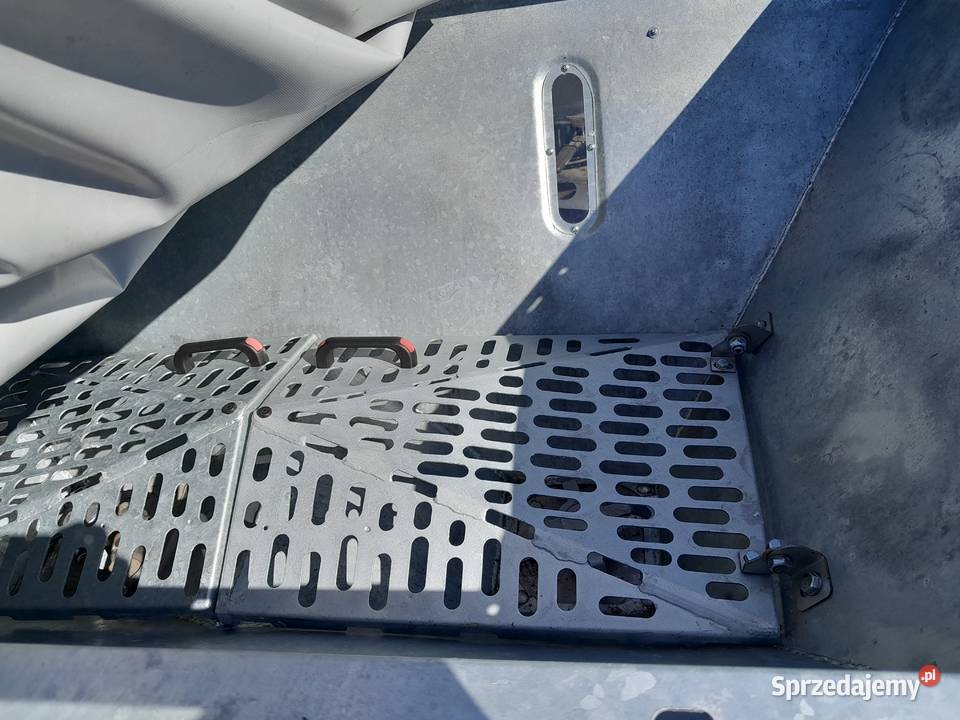 Rozsiewacz nawozów ocynk 600 l Tolmet Domanin