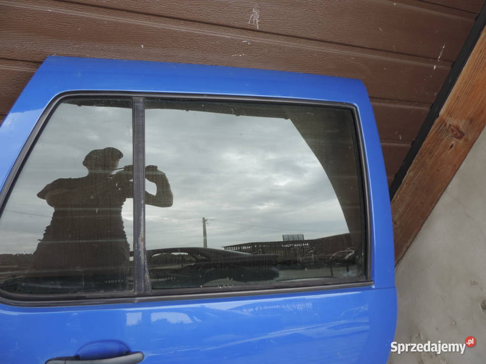 VOLKSWAGEN GOLF IV 5D DRZWI PRAWY TYŁ Części samochodowe Nowy Sącz