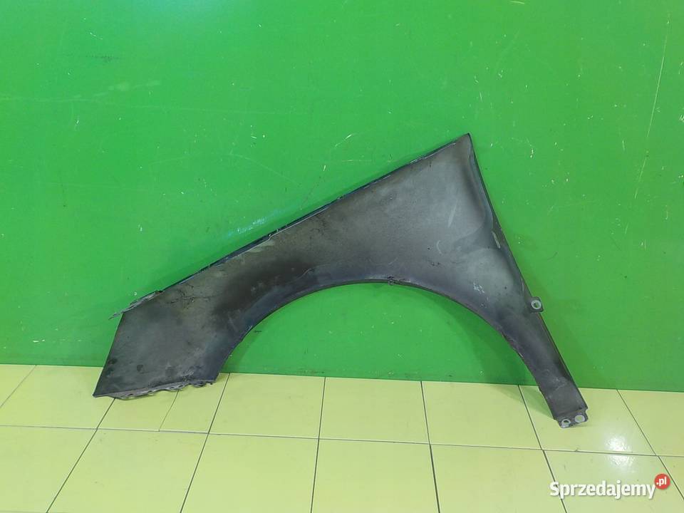 AUDI A1 8X 16 TDI 12r 3D blotnik prawy przod