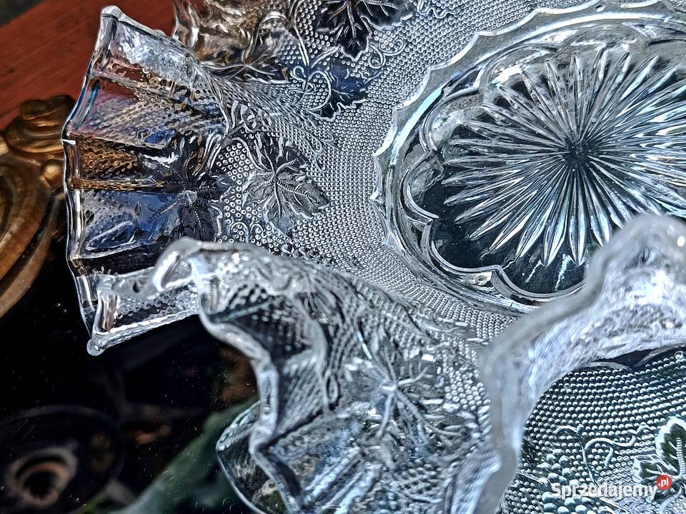 Stara szklana misa owocarka falbanki Porcelana i szkło Klenica