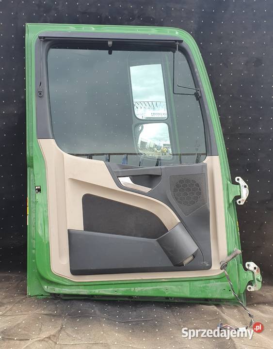 ACTROS MP4 DRZWI LEWE KOMPLETNE TAPICERKA Części samochodowe Bieleń