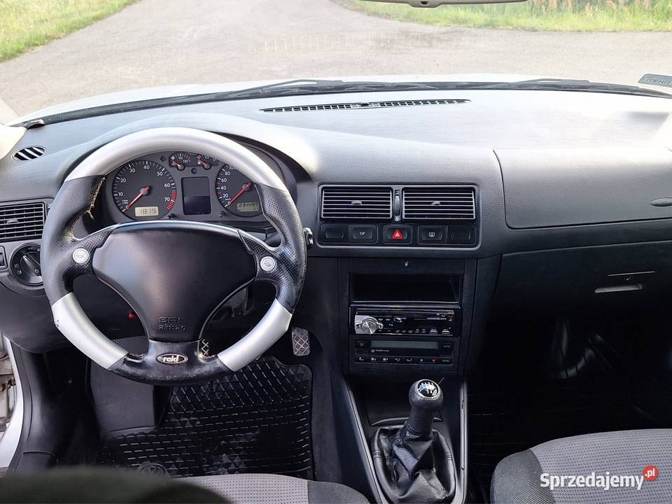 Volkswagen Golf IV 16 16V 105 KLIMATRONIC immobilizer Tomaszów Mazowiecki