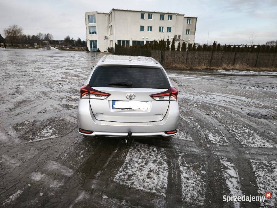 Toyota Auris 2016 16 LPG nieuszkodzony Częstochowa