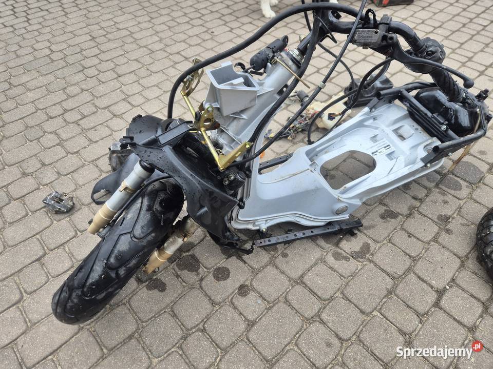 Części skuter Honda X8R owiewki licznik silnik