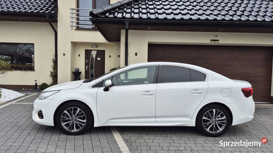 PEWNA TOYOTA AVENSIS Z POLSKIEGO SALONU SERWIS Kraków