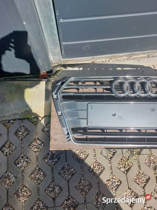 AUDI A4 B9 S LINE 8W GRILL CHROM ATRAPA