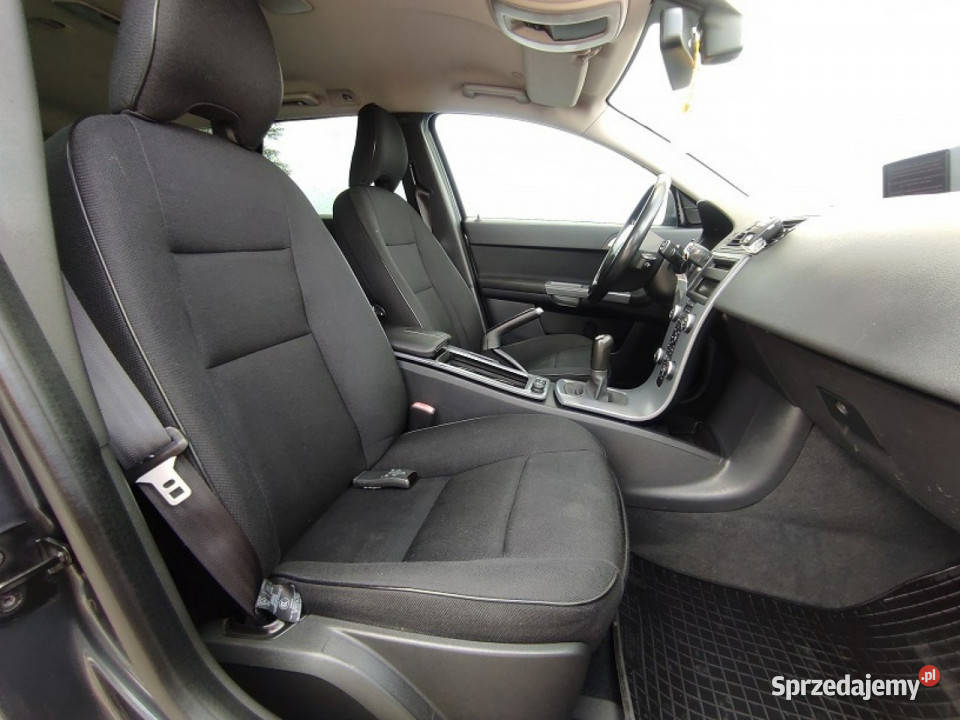 Volvo V50 klimatronik nawigacja Org radio Rok produkcji 2010 Racibórz