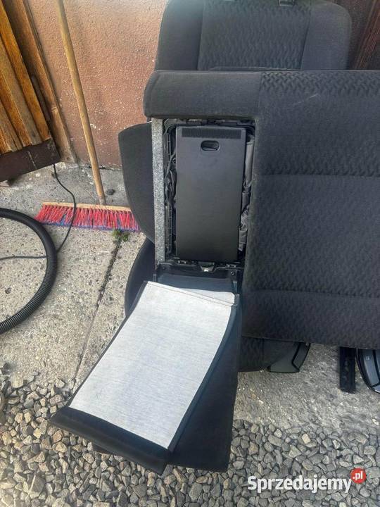 Bmw e46 Fotele sedan z schowkiem na narty Rok produkcji 2000 Pszczyna sprzedam