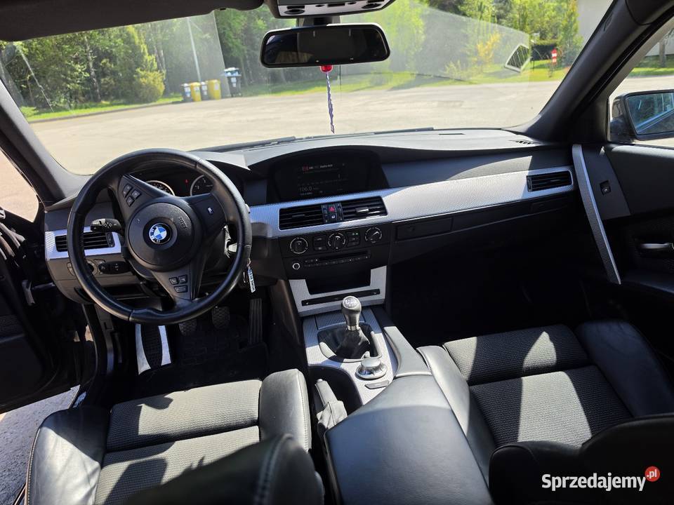 BMW E60 525i M54B25 2004 Mpakiet Shadowline Rok produkcji 2004 Kaliska Kościerskie sprzedam