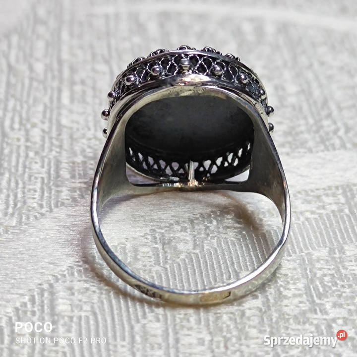 Stara RosjaSrebrny pierścionek z koralem srebrne