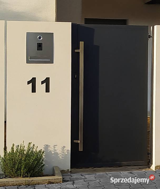 Nowoczesne ogrodzenia spieki kwarcowe Słupek Kraków