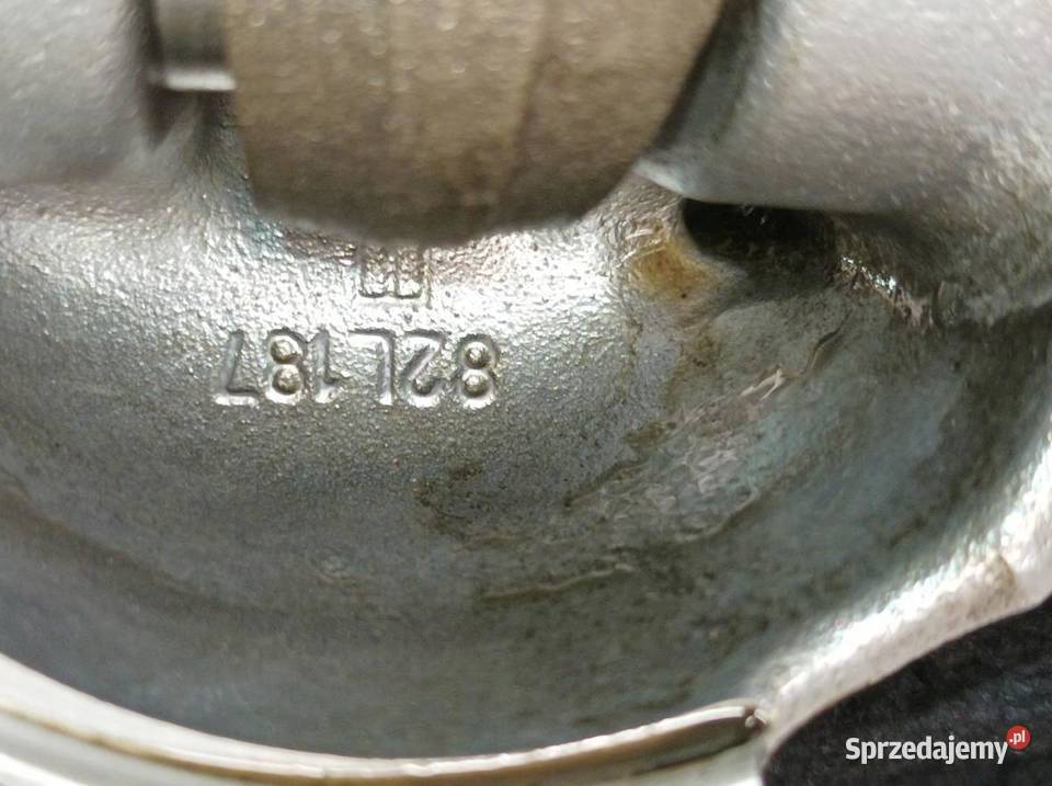 TŁOK KORBOWÓD 82L187 20 D HDI D3 D4 Volvo V40 II sprzedam